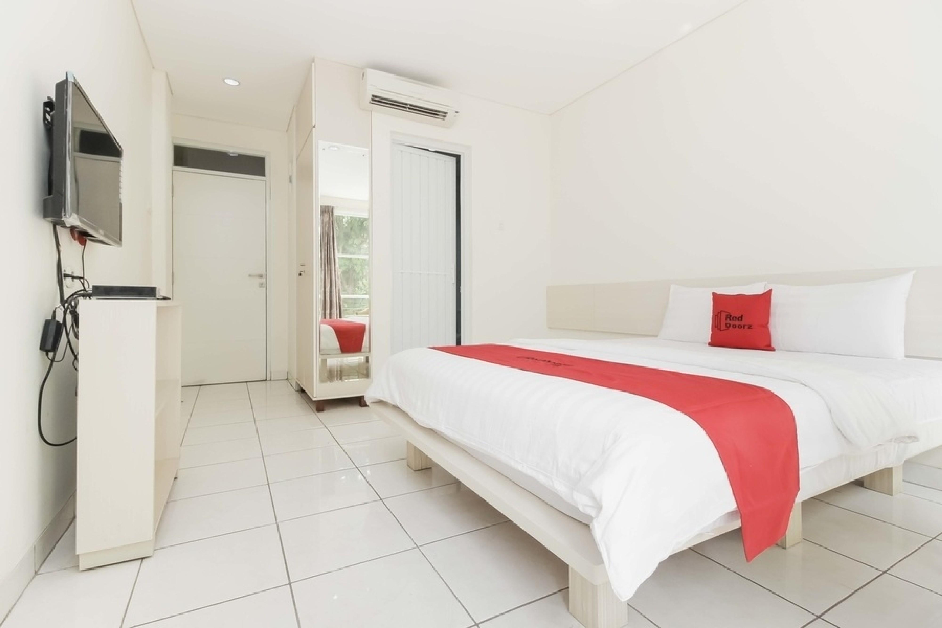 Reddoorz Near Pancoran Hotell Jakarta Exteriör bild