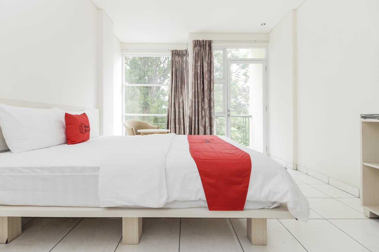 Reddoorz Near Pancoran Hotell Jakarta Exteriör bild